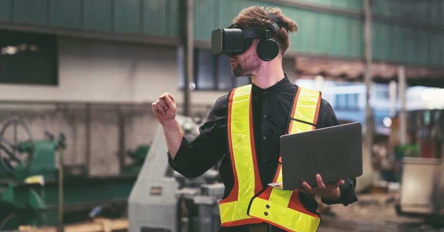 Developing an intelligent tutoring system, using VR and AR, for advanced manufacturing training