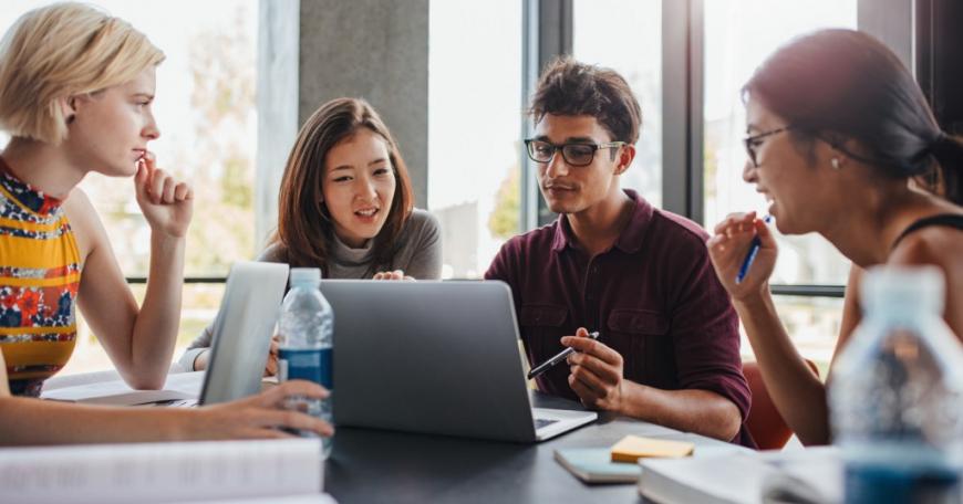 Peer evaluation in open online courses