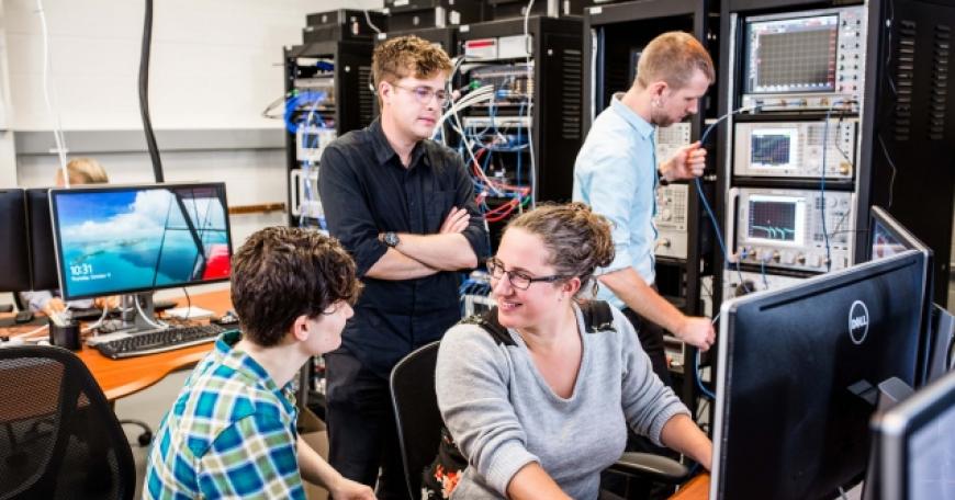 Quantum students ask MIT faculty questions