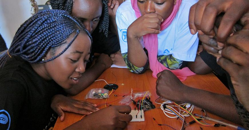Empowering Refugee Communities: The Success Stories of TakenoLAB and ADAI Circle
