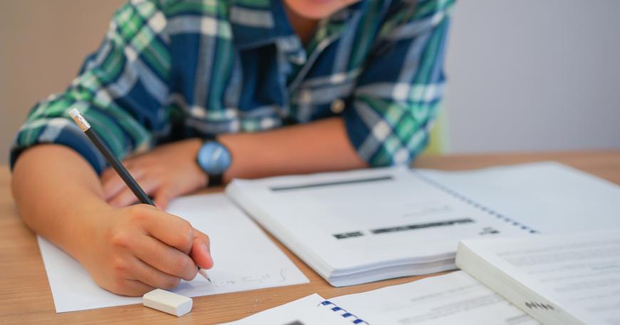 Launched last summer, the MIT4America Calculus Project pairs MIT undergraduates and alumni with school districts across the U.S. — from Montana to Texas to New York — to tutor high school students.